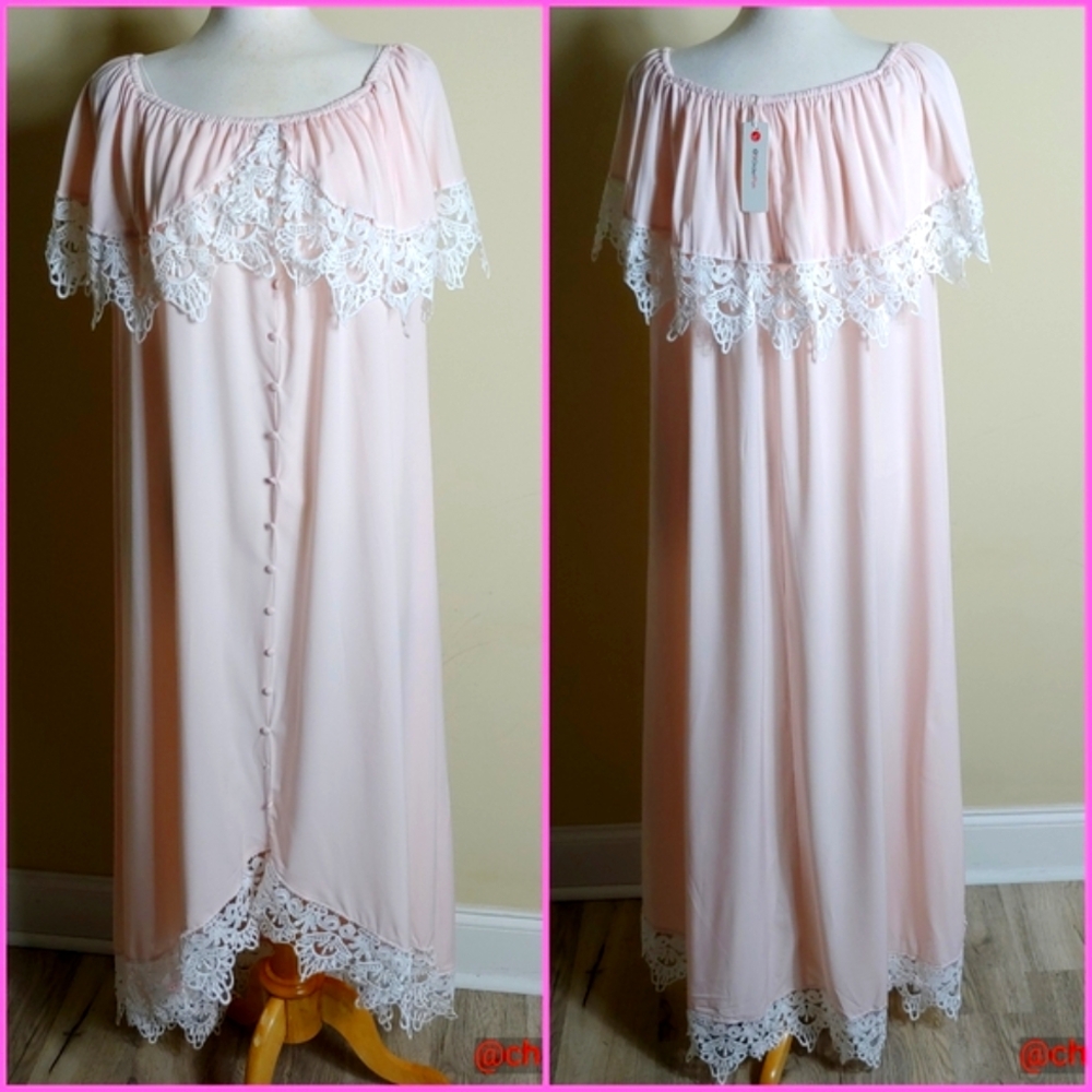 Boutique pink With white crochet lace lounging or sleep wear nightgown sz S/M